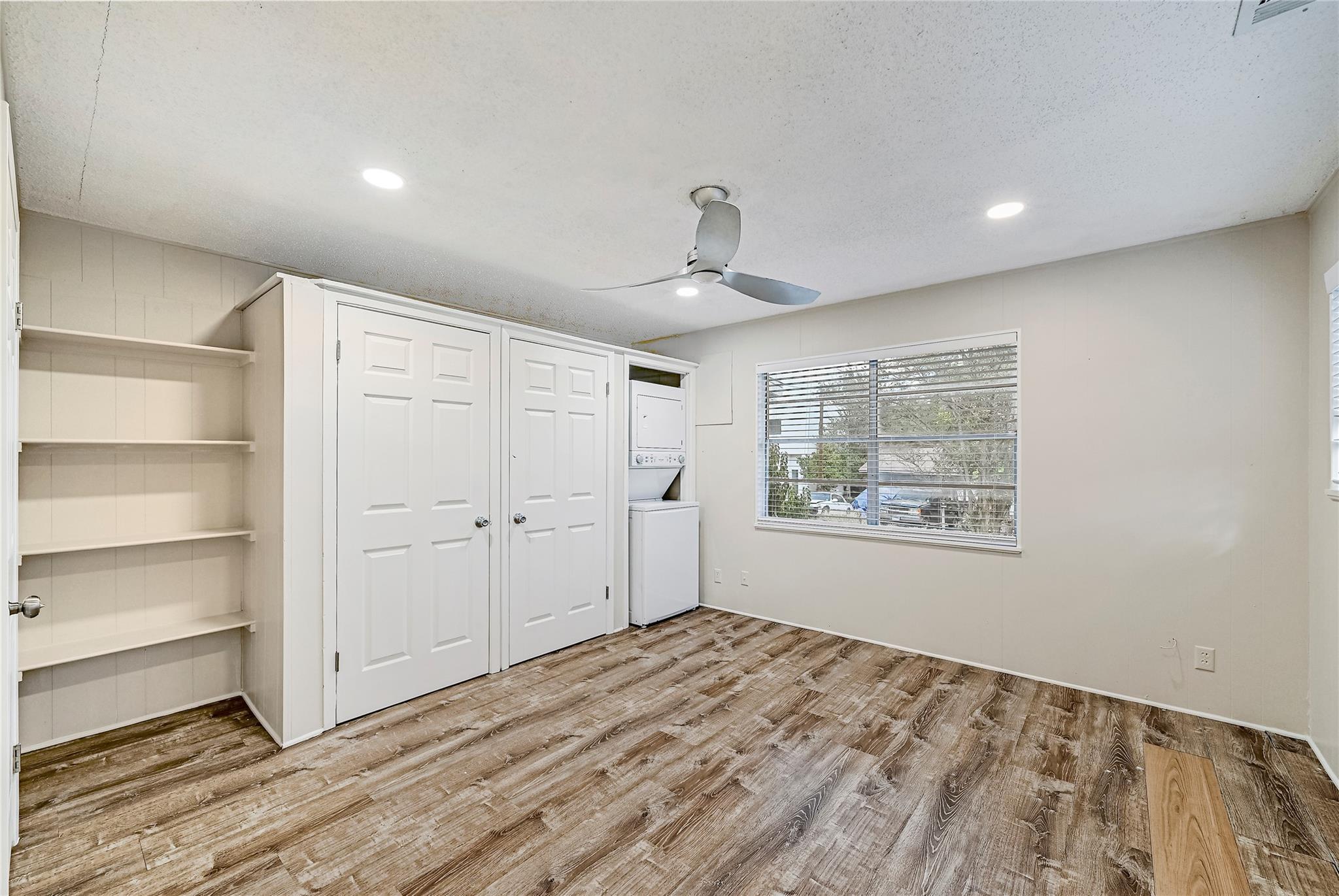 10700 W Lakeview Dr, Jonestown, TX 78645