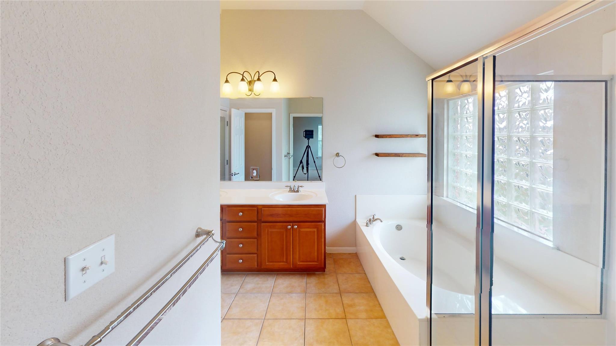 1703 Oakland Dr, Cedar Park, TX 78613