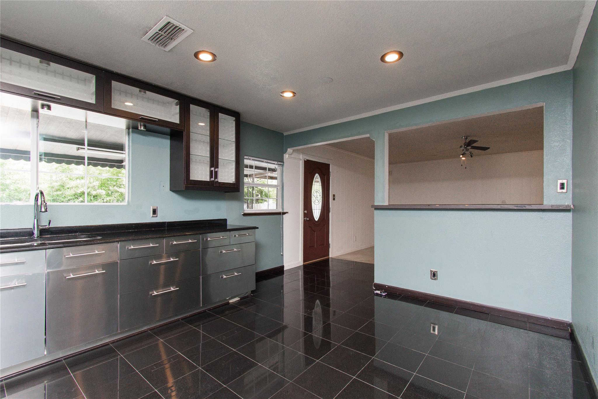 2524 Berkett Dr, Austin, TX 78745