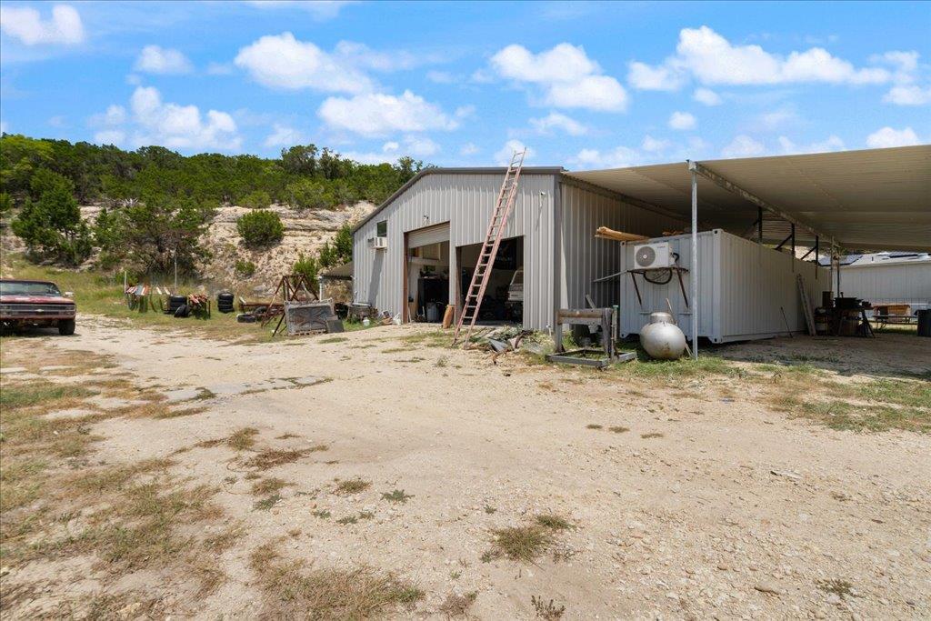 10500 Tarantula Ct, Leander, TX 78641