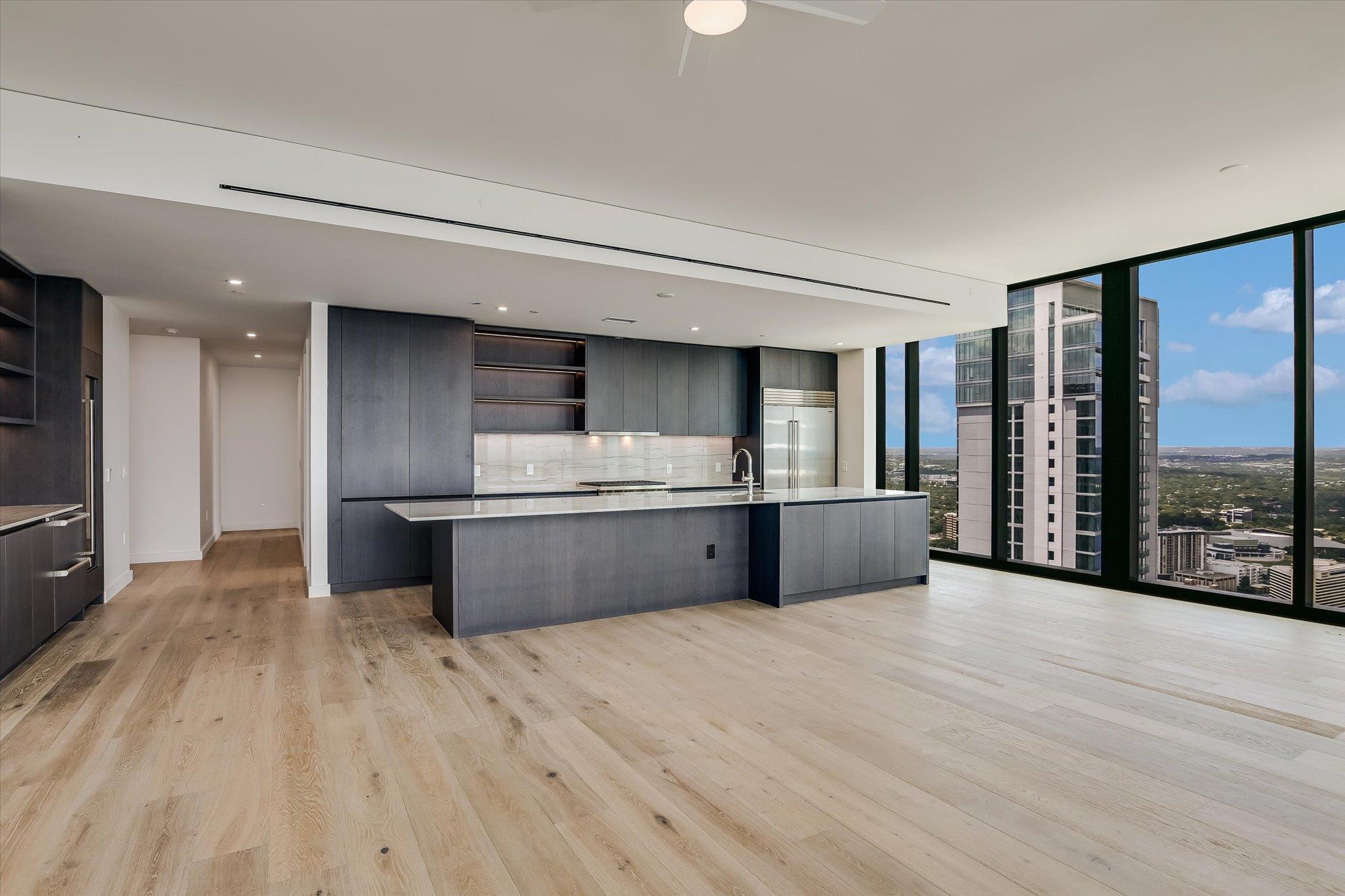 610 Davis St # 4404, Austin, TX 78701