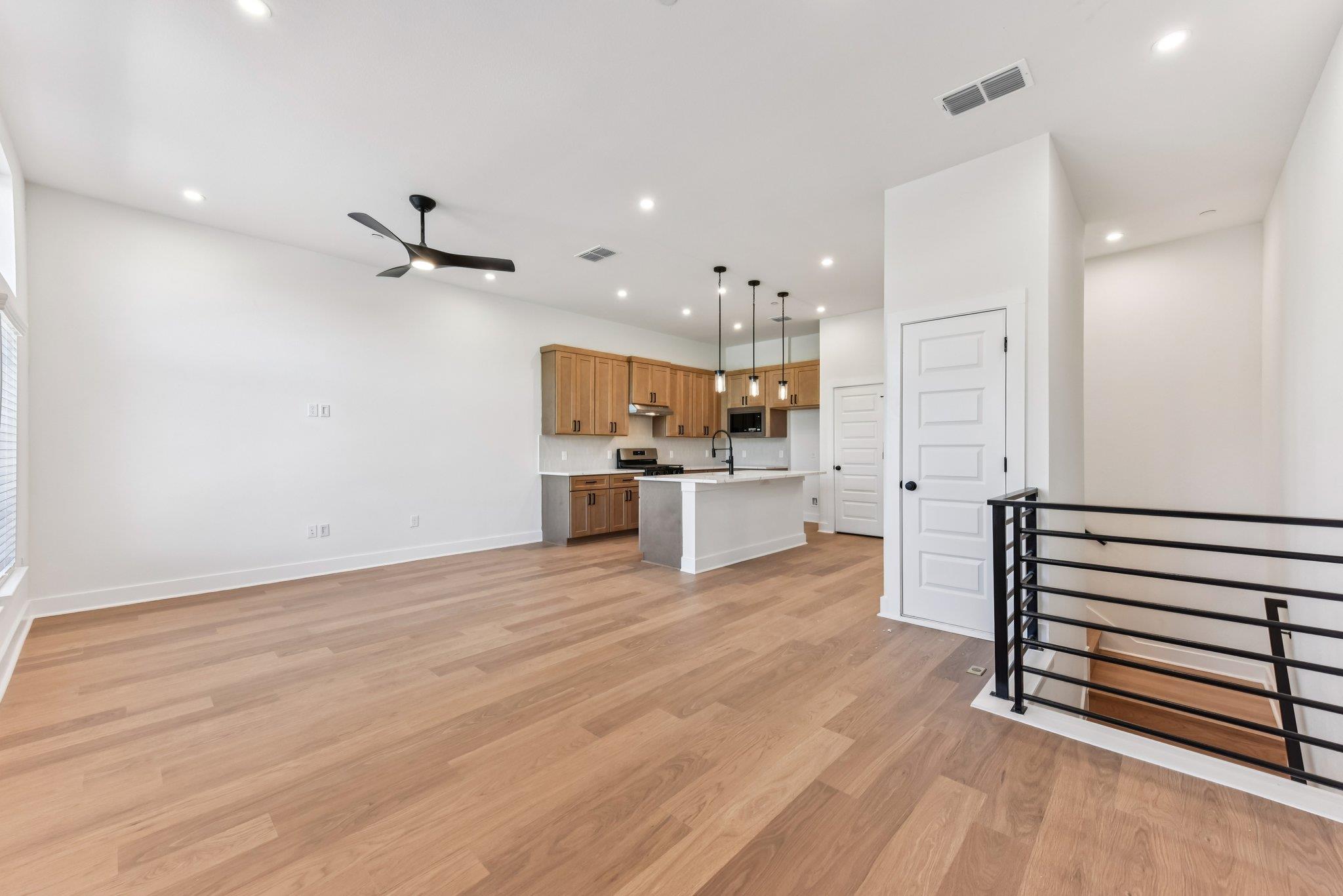 200 W 56th St # 2102, Austin, TX 78751