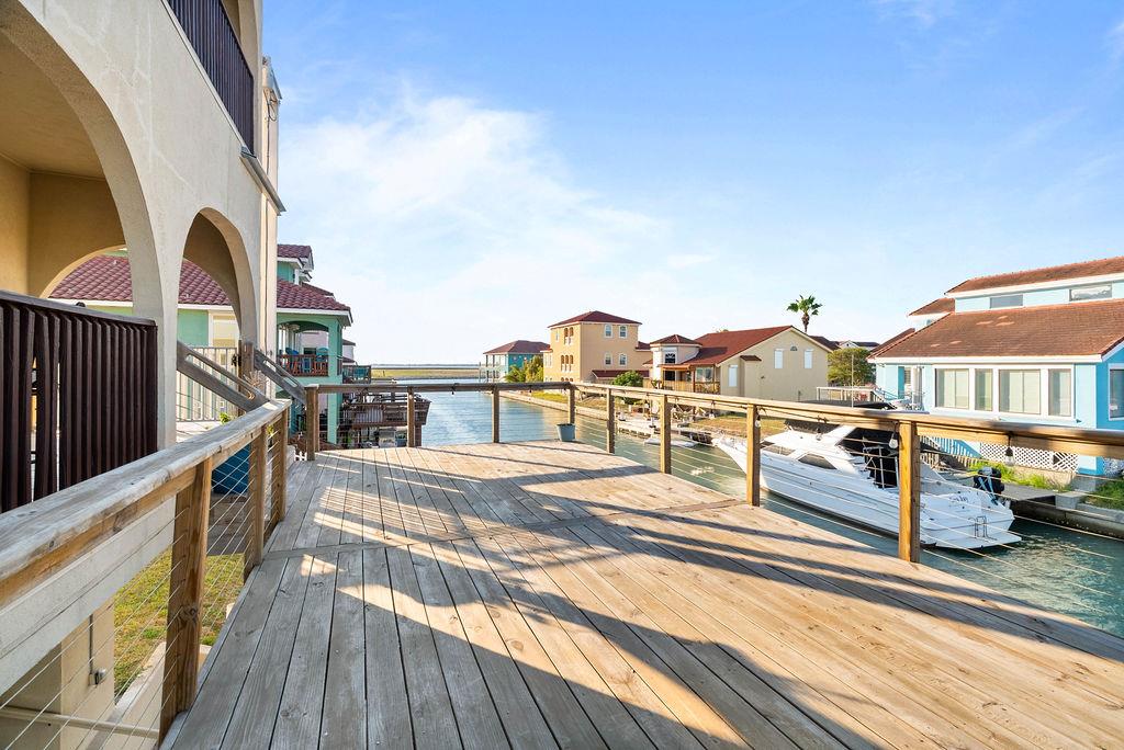 718 Crown Hbr, Corpus Christi, TX 78402