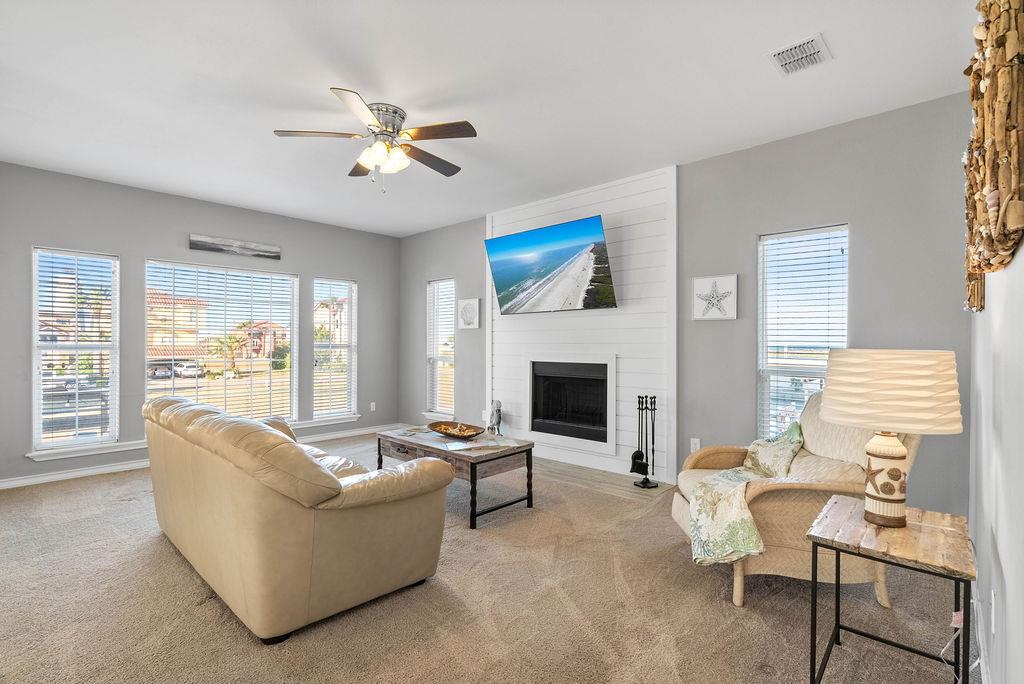 718 Crown Hbr, Corpus Christi, TX 78402