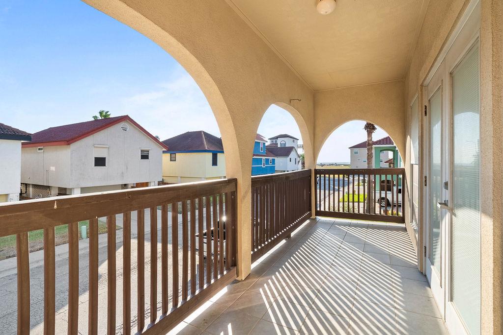 718 Crown Hbr, Corpus Christi, TX 78402