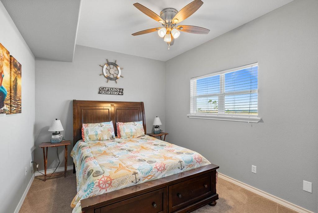 718 Crown Hbr, Corpus Christi, TX 78402