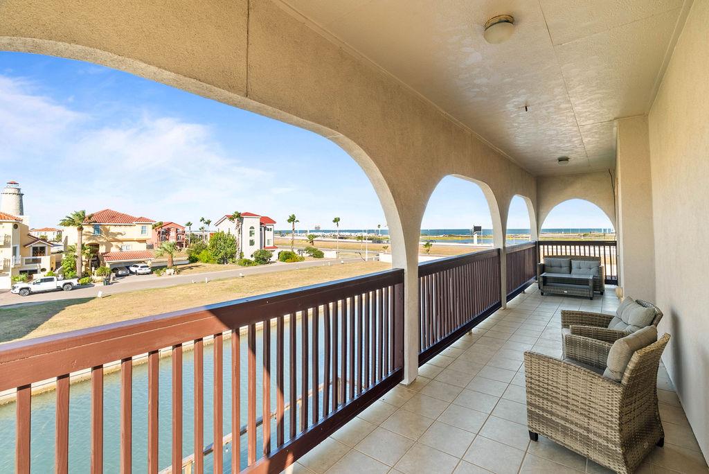 718 Crown Hbr, Corpus Christi, TX 78402