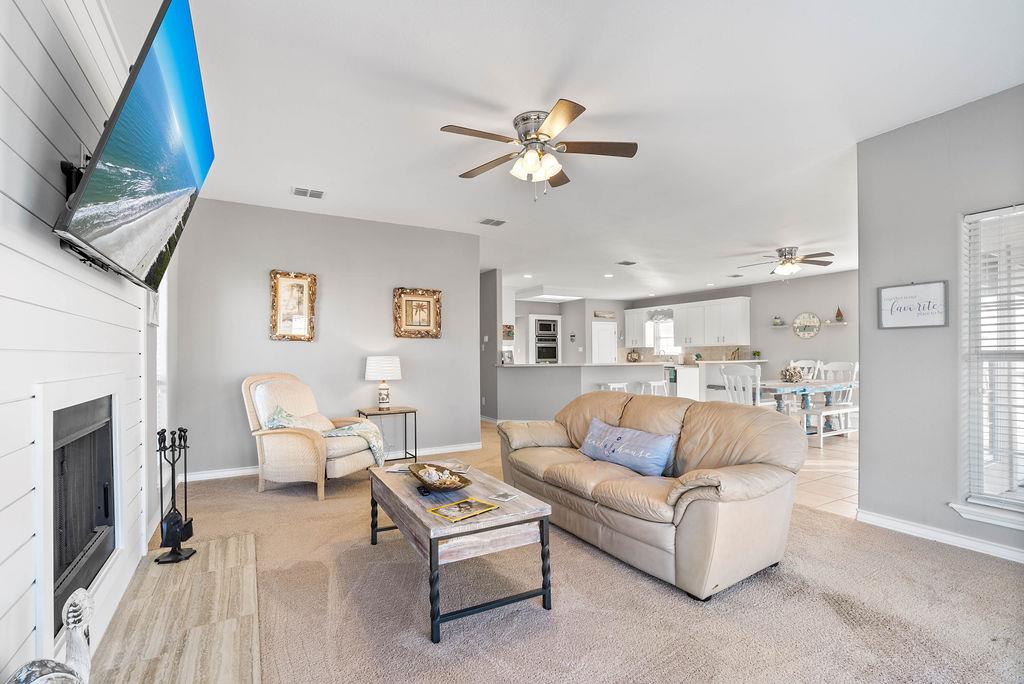 718 Crown Hbr, Corpus Christi, TX 78402