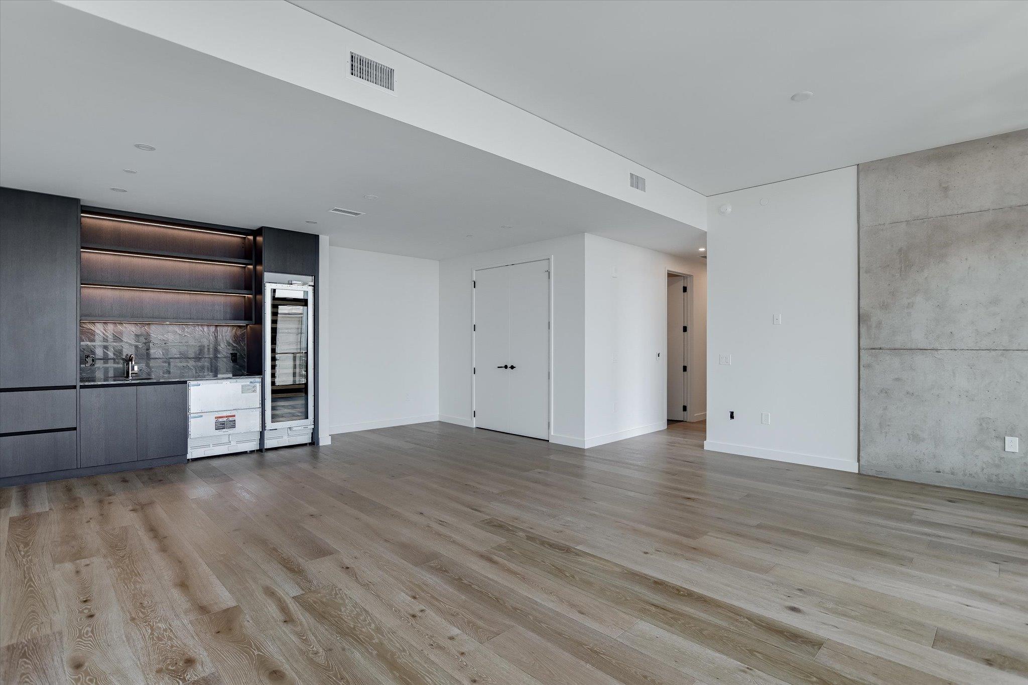 610 Davis St # 3801, Austin, TX 78701