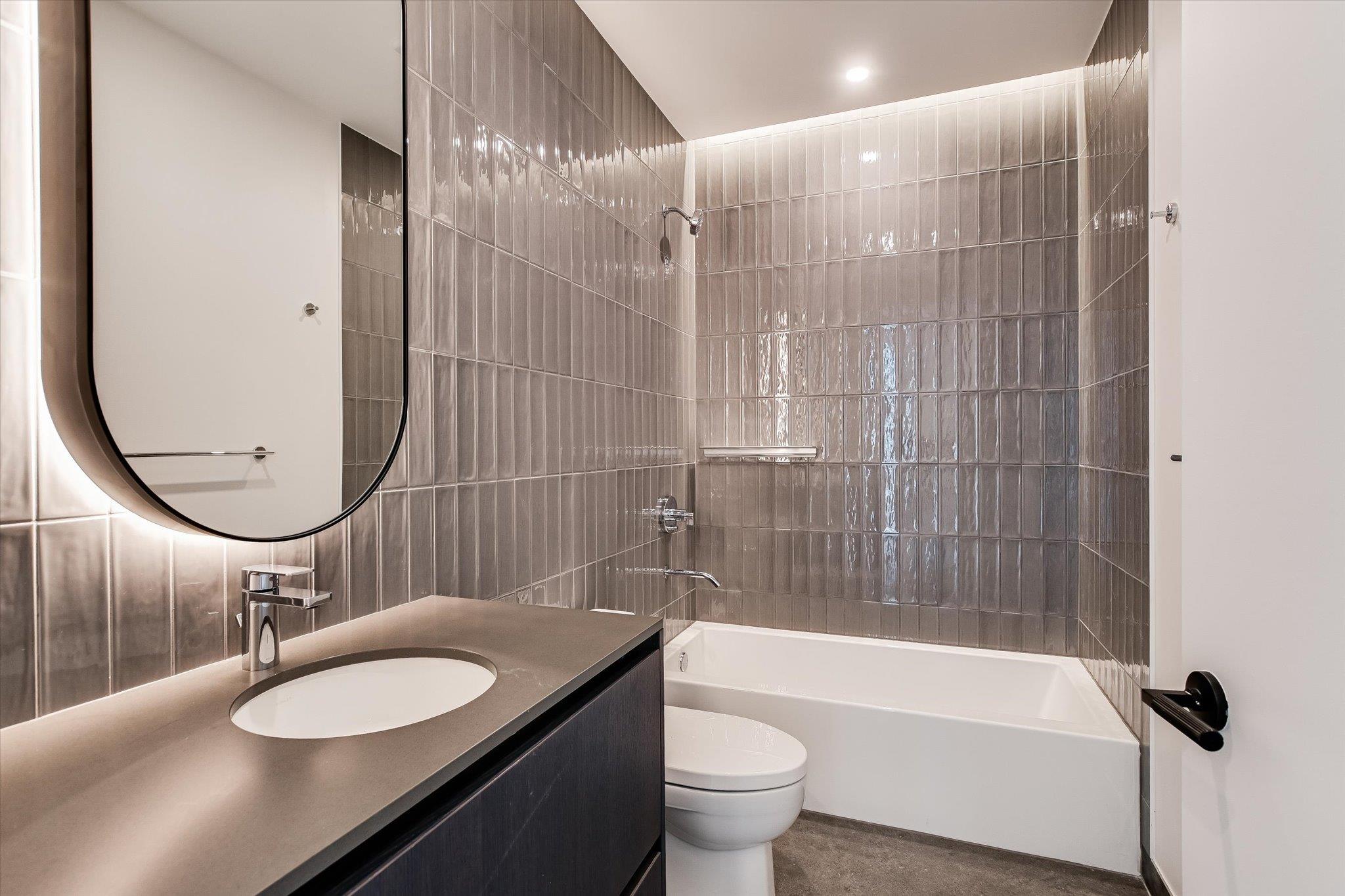 610 Davis St # 3801, Austin, TX 78701