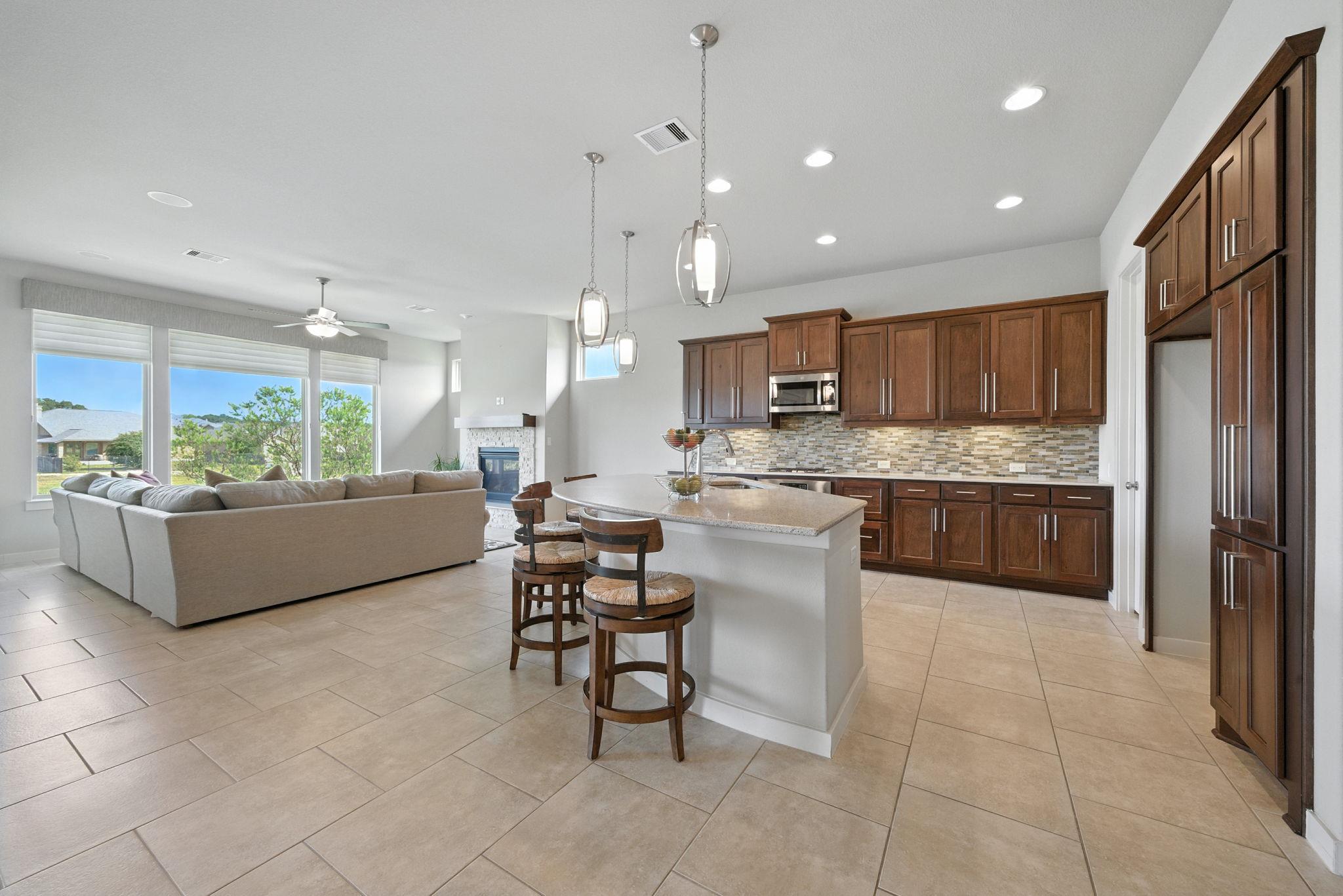 437 Pienza Dr, Georgetown, TX 78628