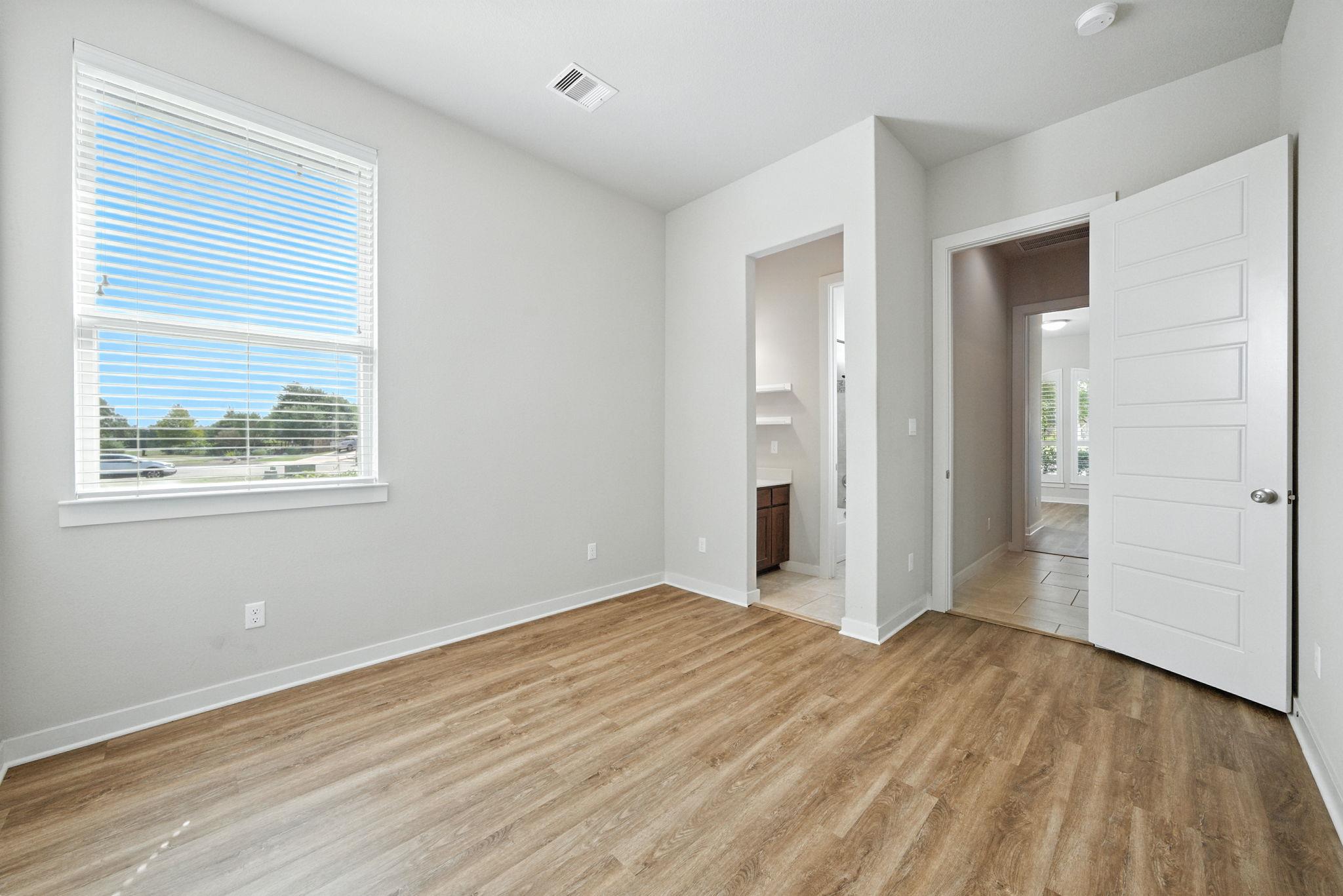 437 Pienza Dr, Georgetown, TX 78628