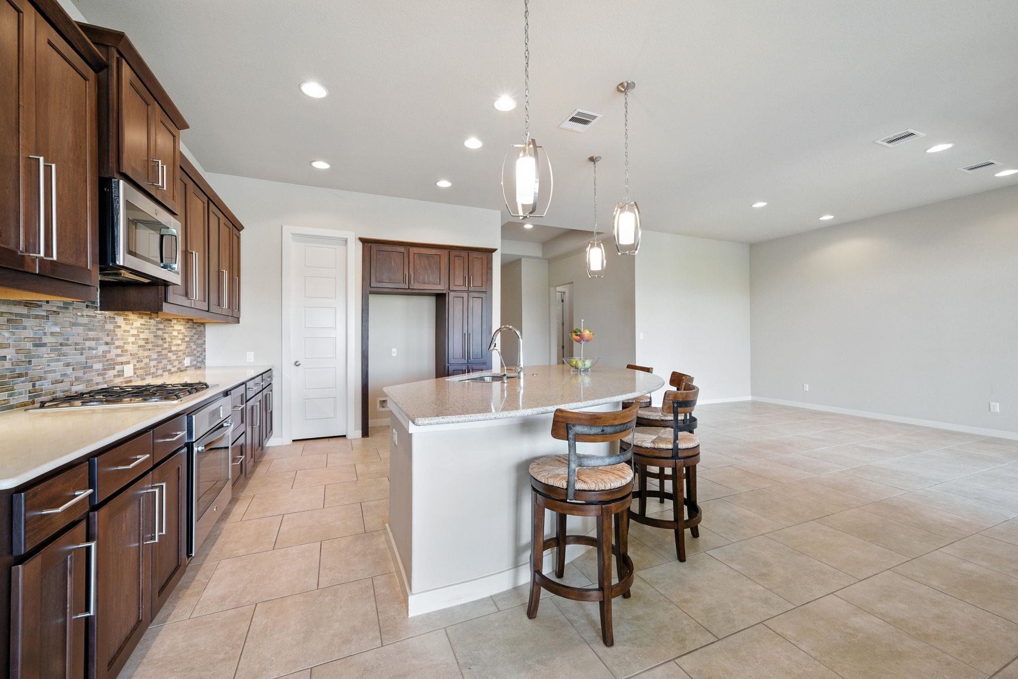 437 Pienza Dr, Georgetown, TX 78628