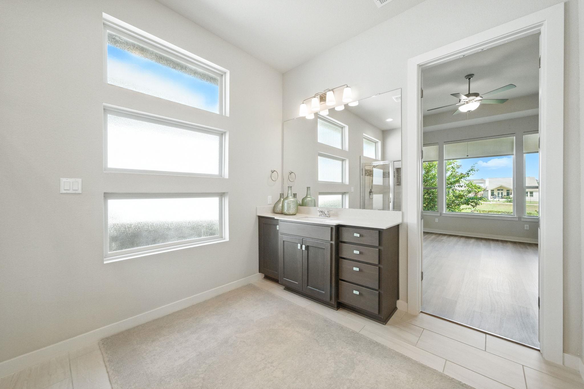 437 Pienza Dr, Georgetown, TX 78628