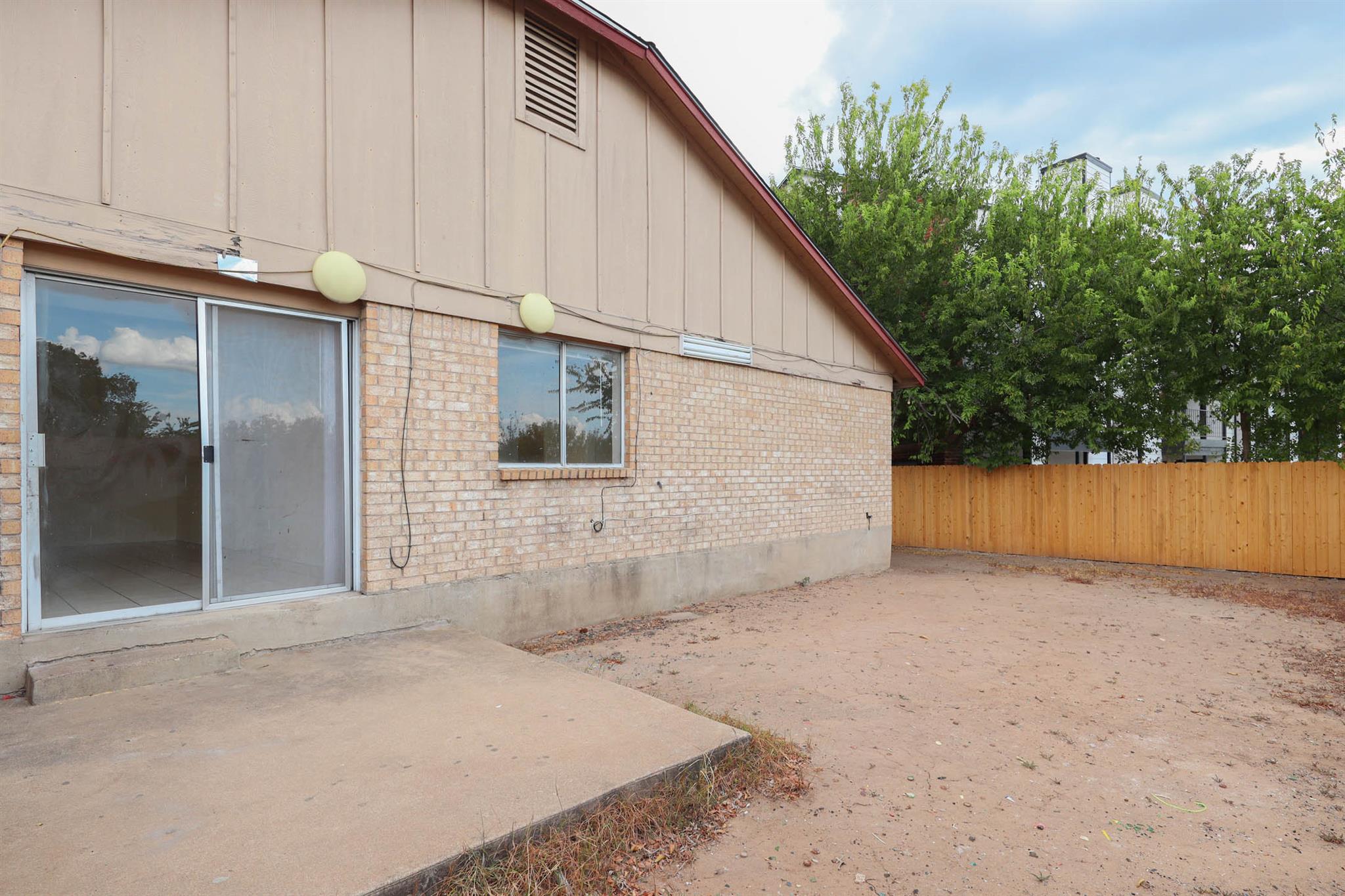 1915 Prairie Knoll Ct # B, Austin, TX 78758