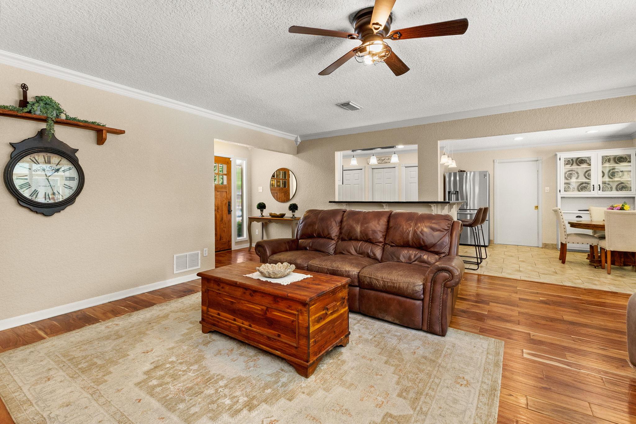 1115 Gardenia Dr, New Braunfels, TX 78130