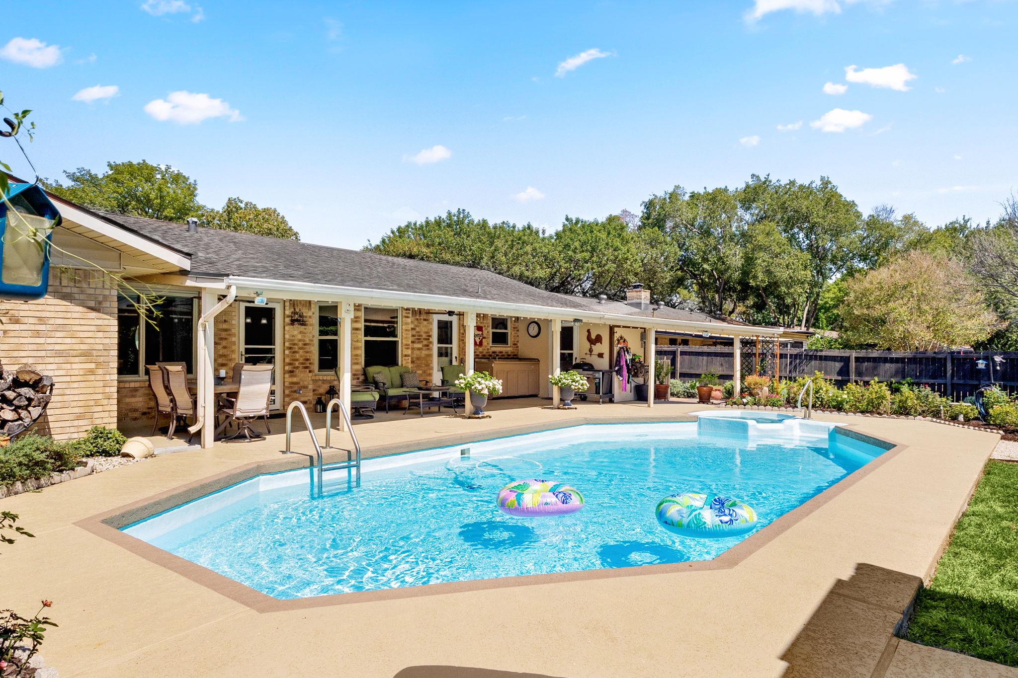 1115 Gardenia Dr, New Braunfels, TX 78130