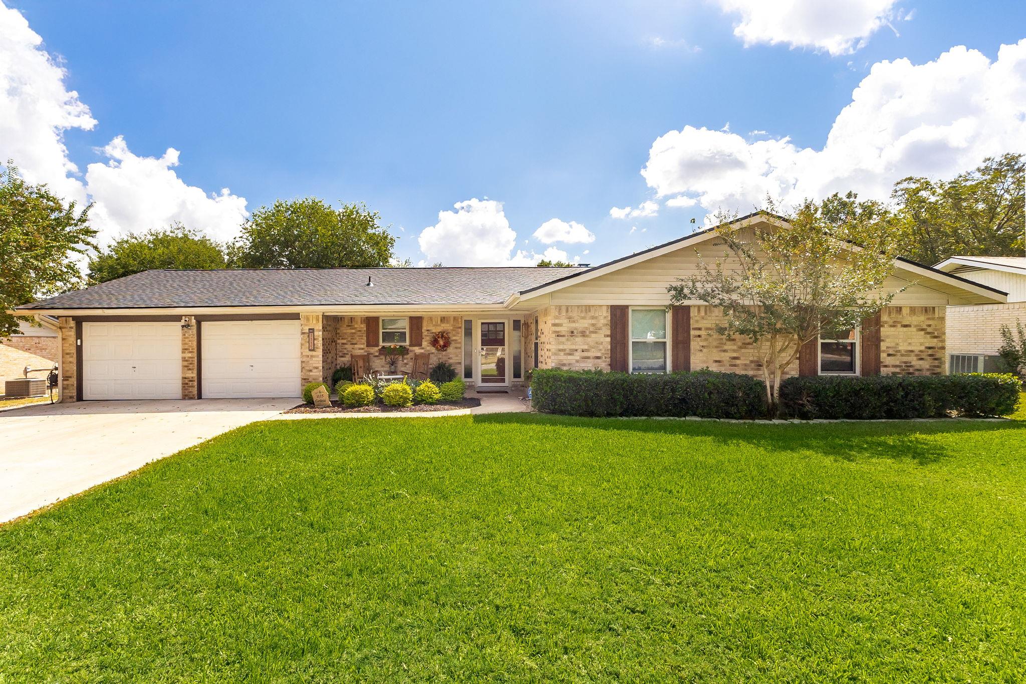 1115 Gardenia Dr, New Braunfels, TX 78130