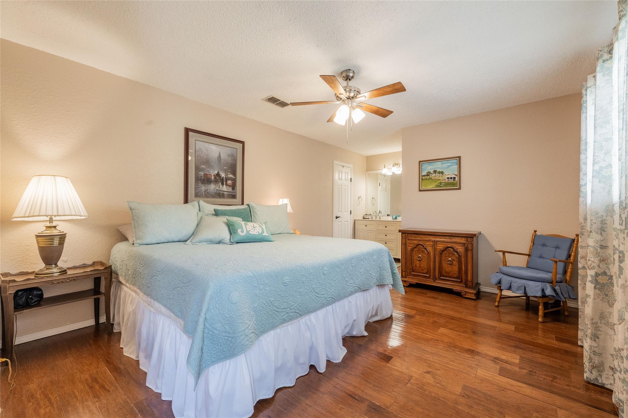 205 Spanish Oak Trl, Dripping Springs, TX 78620