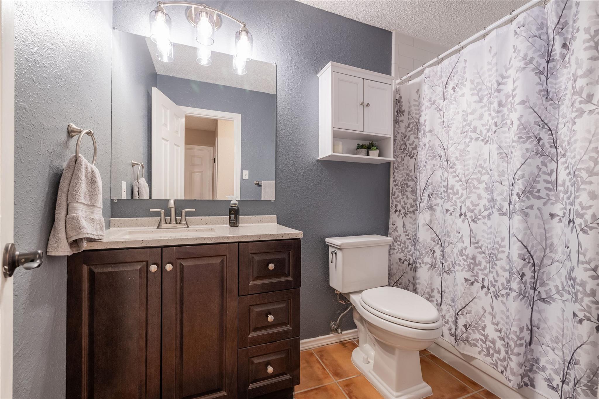 205 Spanish Oak Trl, Dripping Springs, TX 78620