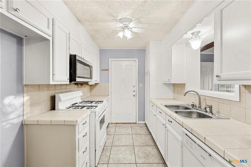 705 Kate St, Copperas Cove, TX 76522