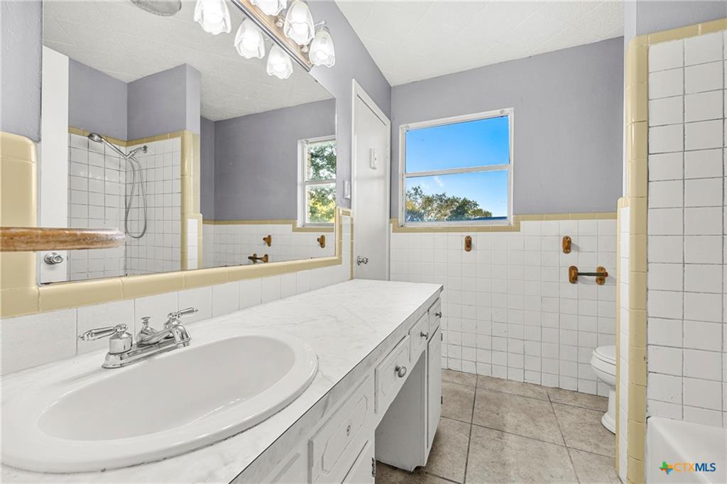 705 Kate St, Copperas Cove, TX 76522