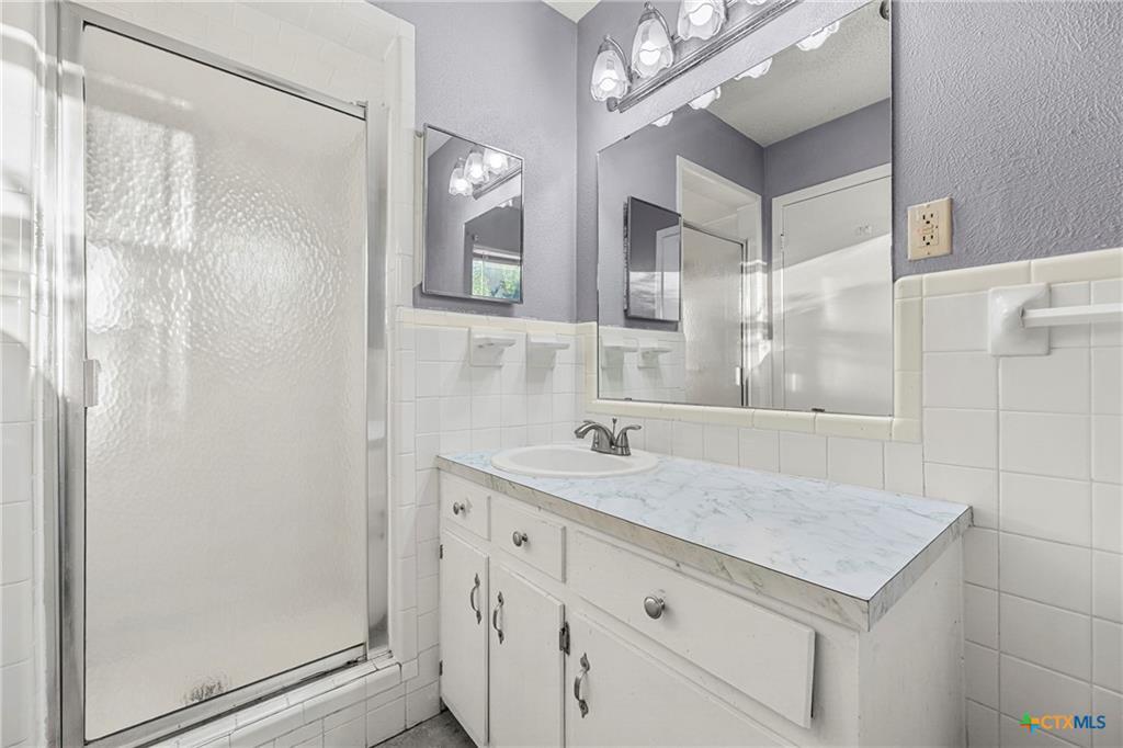 705 Kate St, Copperas Cove, TX 76522