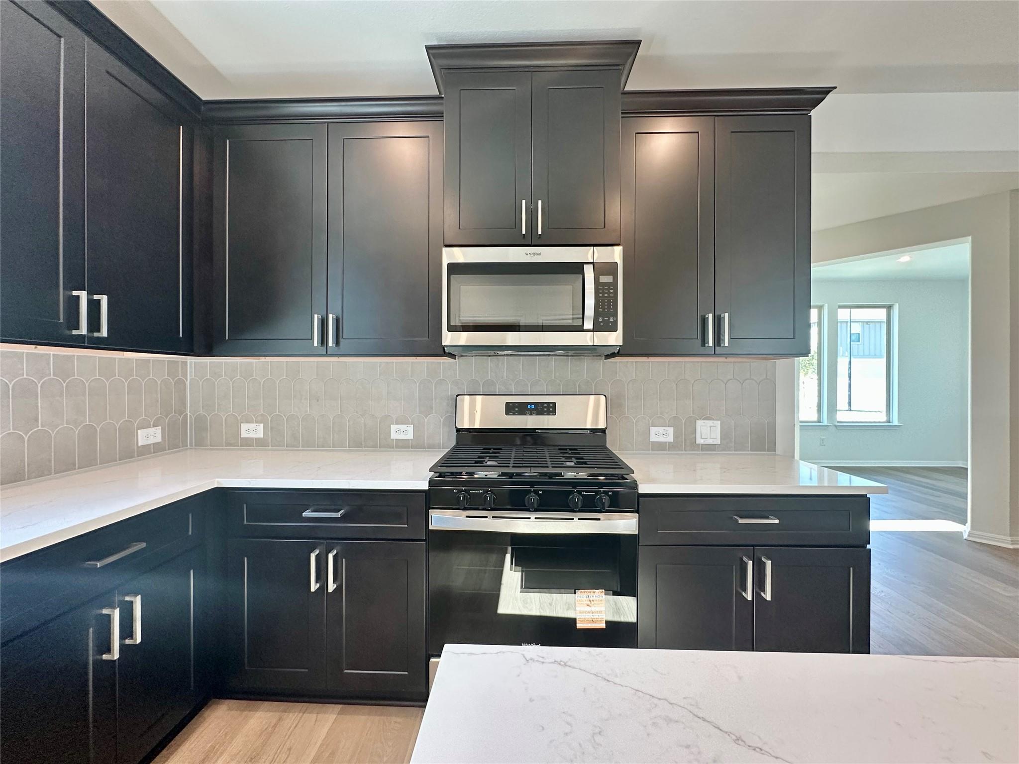 372 Glocken Ln, Kyle, TX 78640