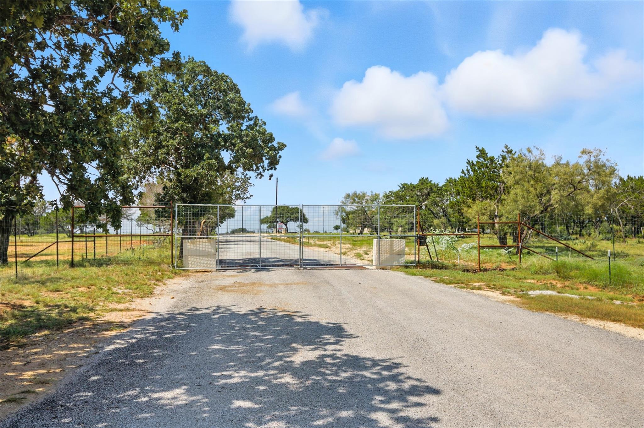 186 Becky Ln, Bertram, TX 78605