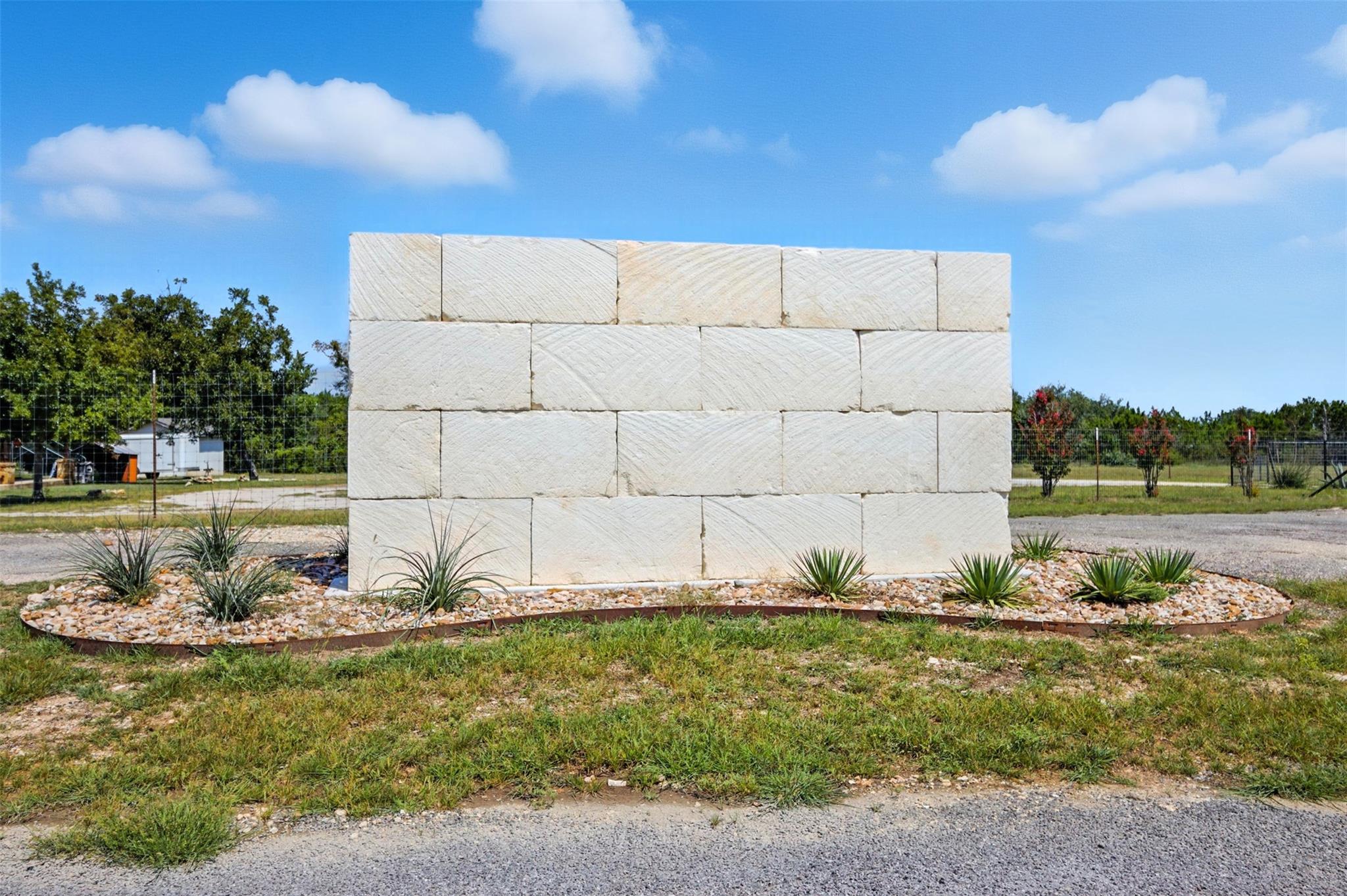 186 Becky Ln, Bertram, TX 78605