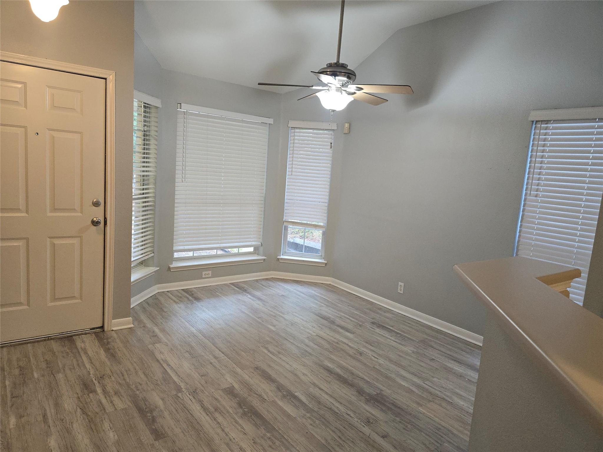 4911 Edenbourgh Ln, Austin, TX 78754