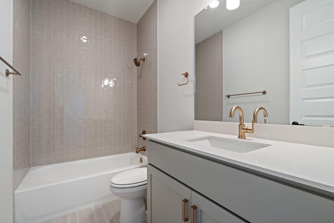 136 McDougall Pass, Liberty Hill, TX 78642