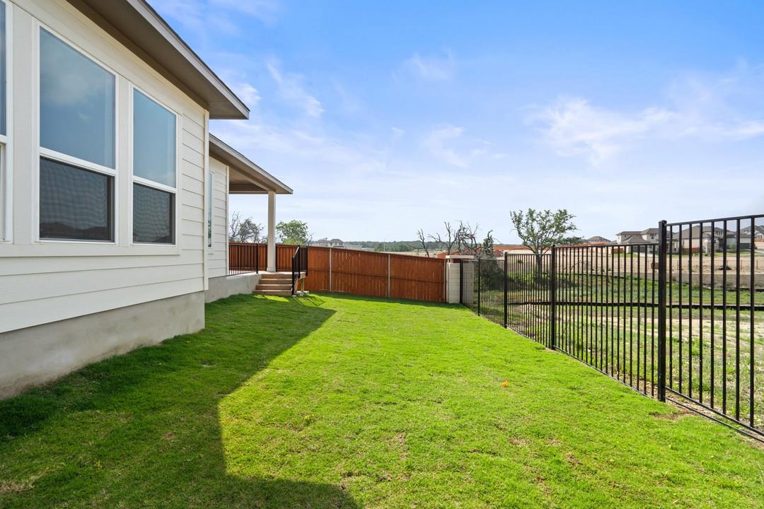 136 McDougall Pass, Liberty Hill, TX 78642