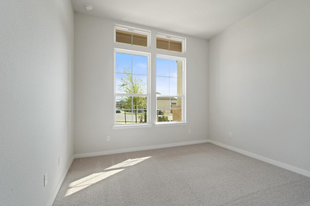 136 McDougall Pass, Liberty Hill, TX 78642