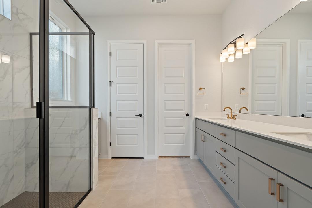 136 McDougall Pass, Liberty Hill, TX 78642