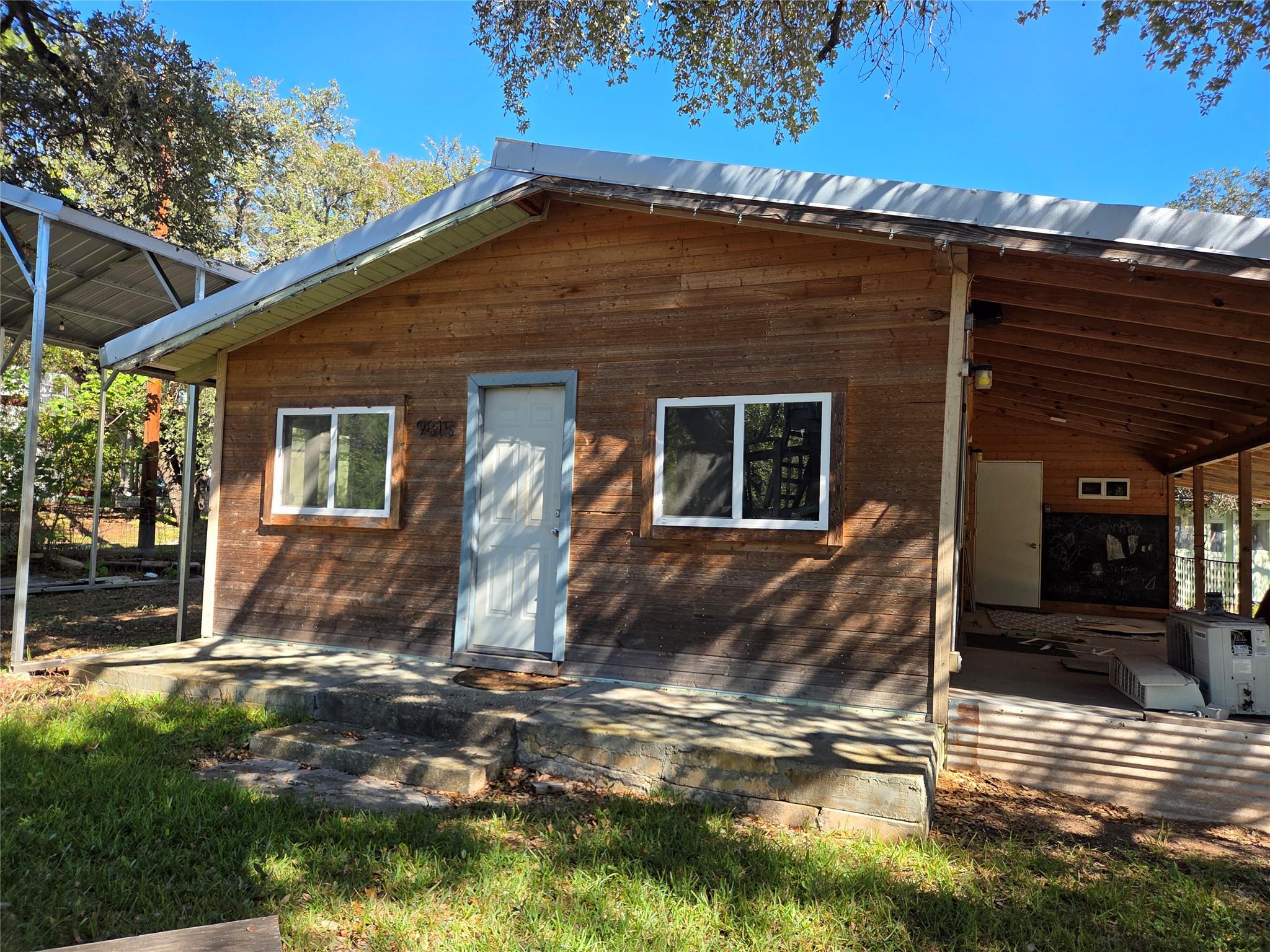 9815 TRAILS END Rd, Leander, TX 78641