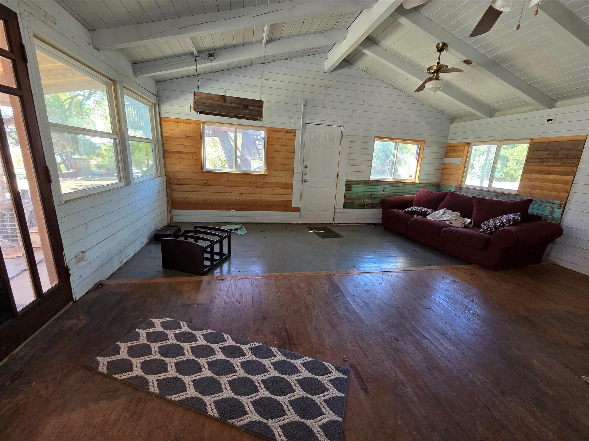 9815 TRAILS END Rd, Leander, TX 78641