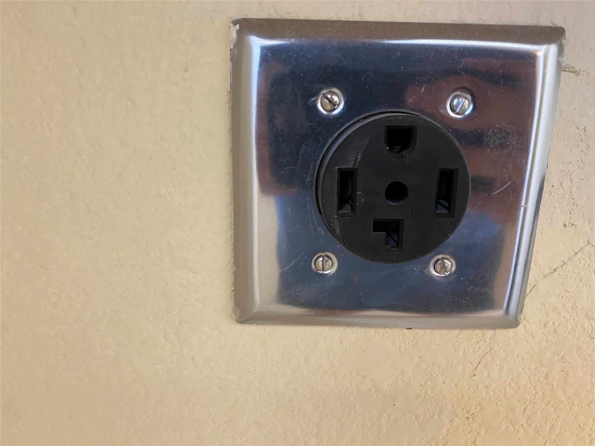 6704 Menchaca Rd # 8, Austin, TX 78745