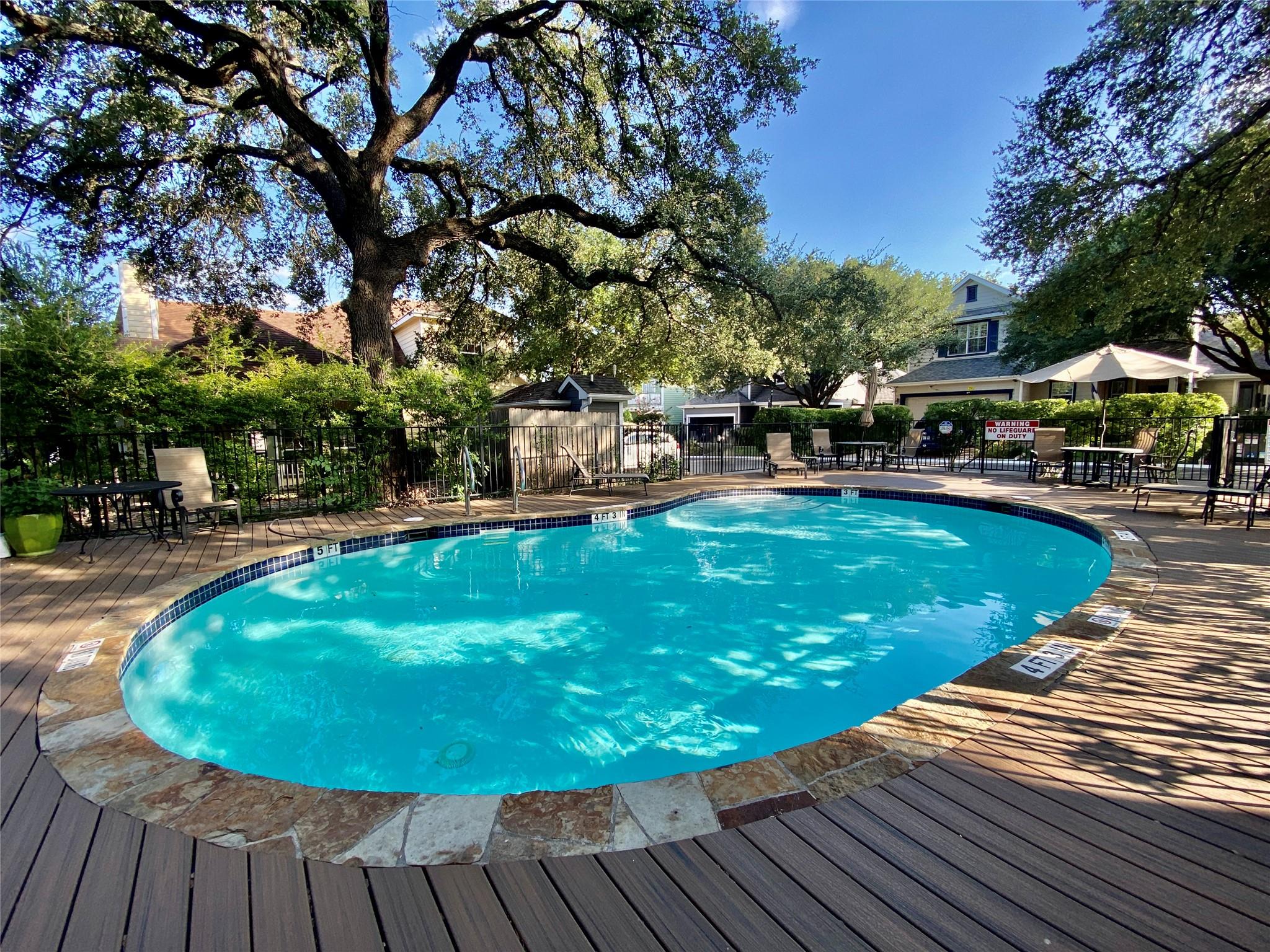 6704 Menchaca Rd # 8, Austin, TX 78745