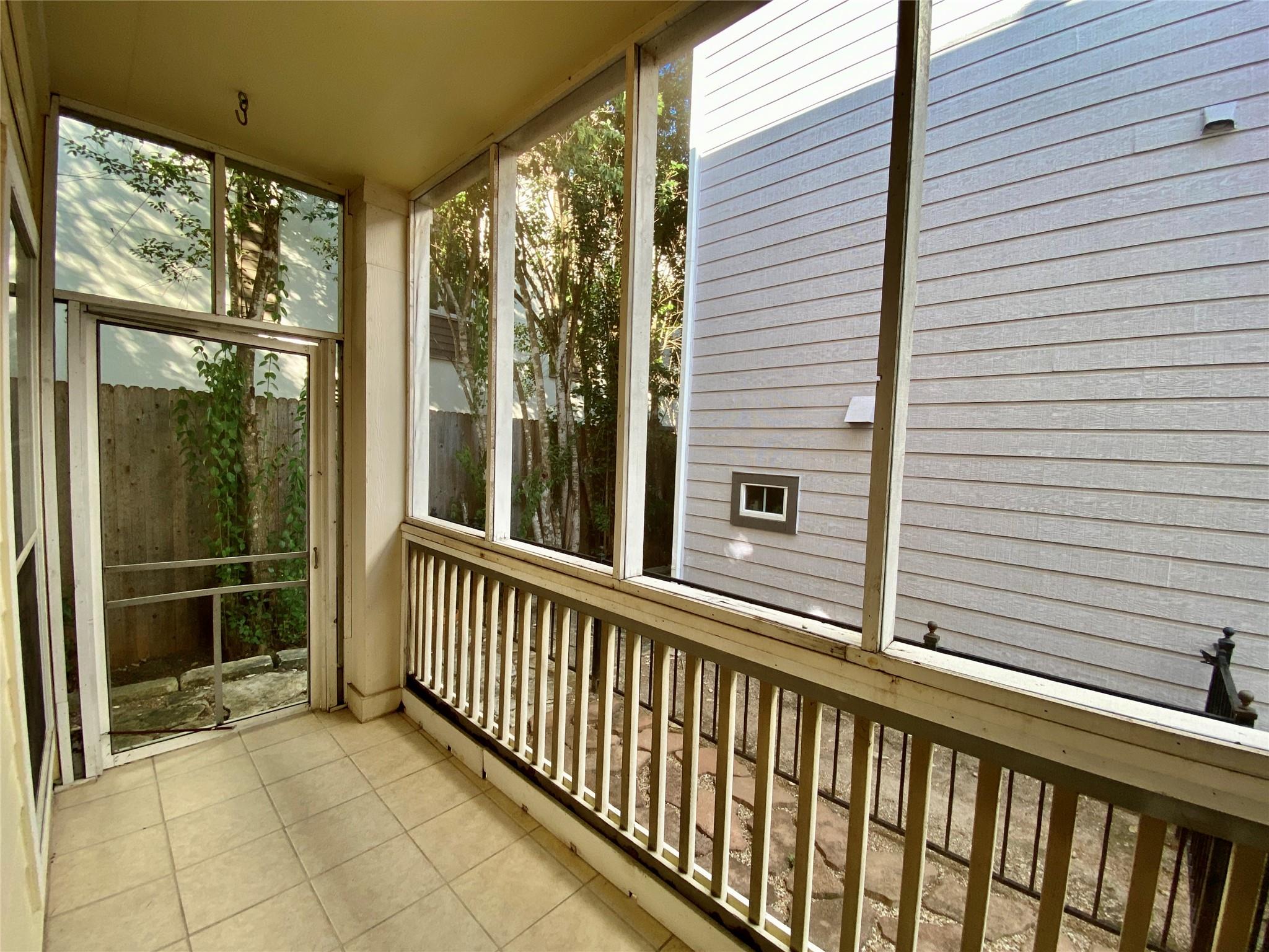 6704 Menchaca Rd # 8, Austin, TX 78745