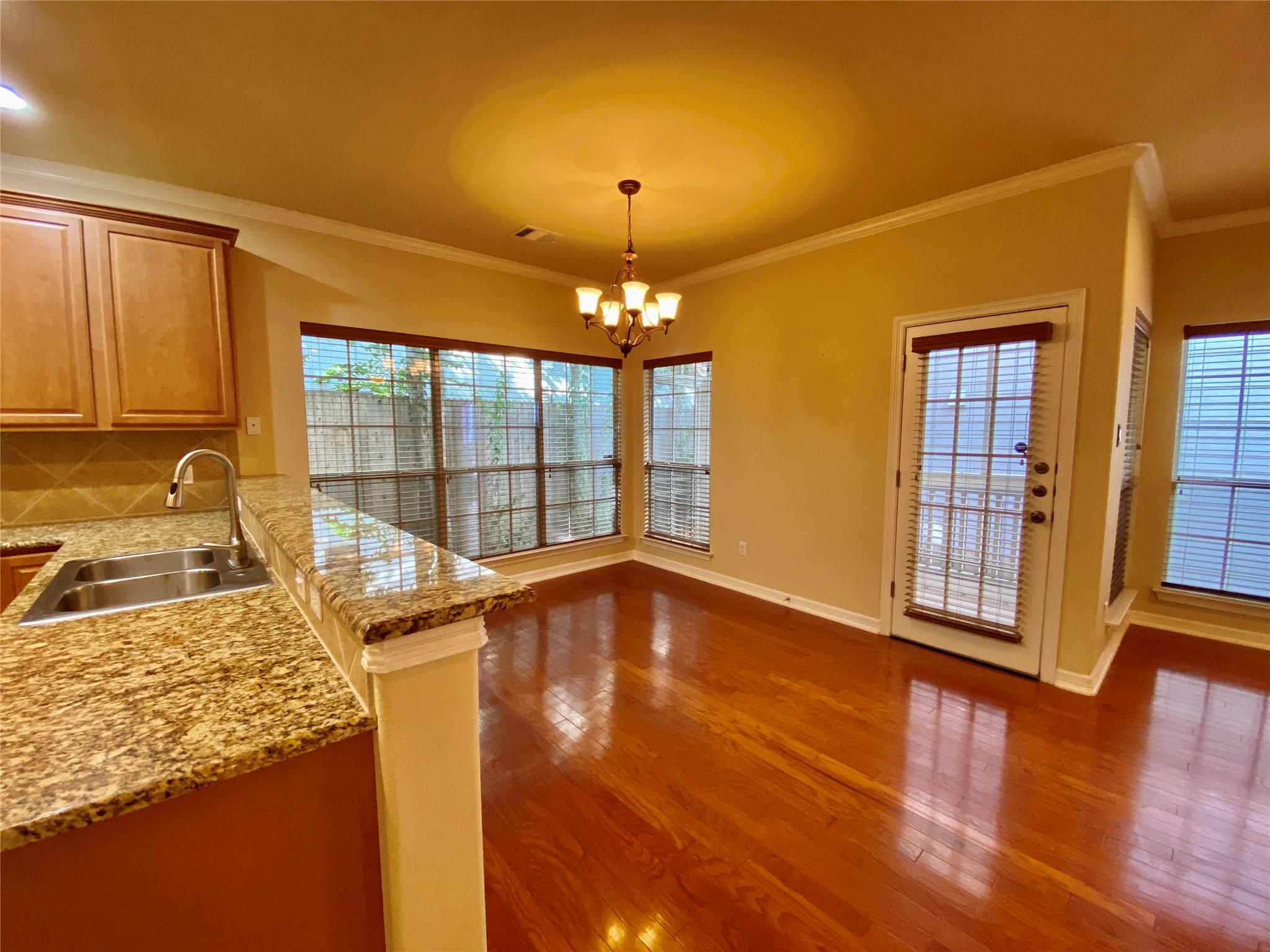 6704 Menchaca Rd # 8, Austin, TX 78745