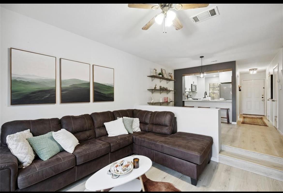 11404 Walnut Ridge Dr # 10, Austin, TX 78753