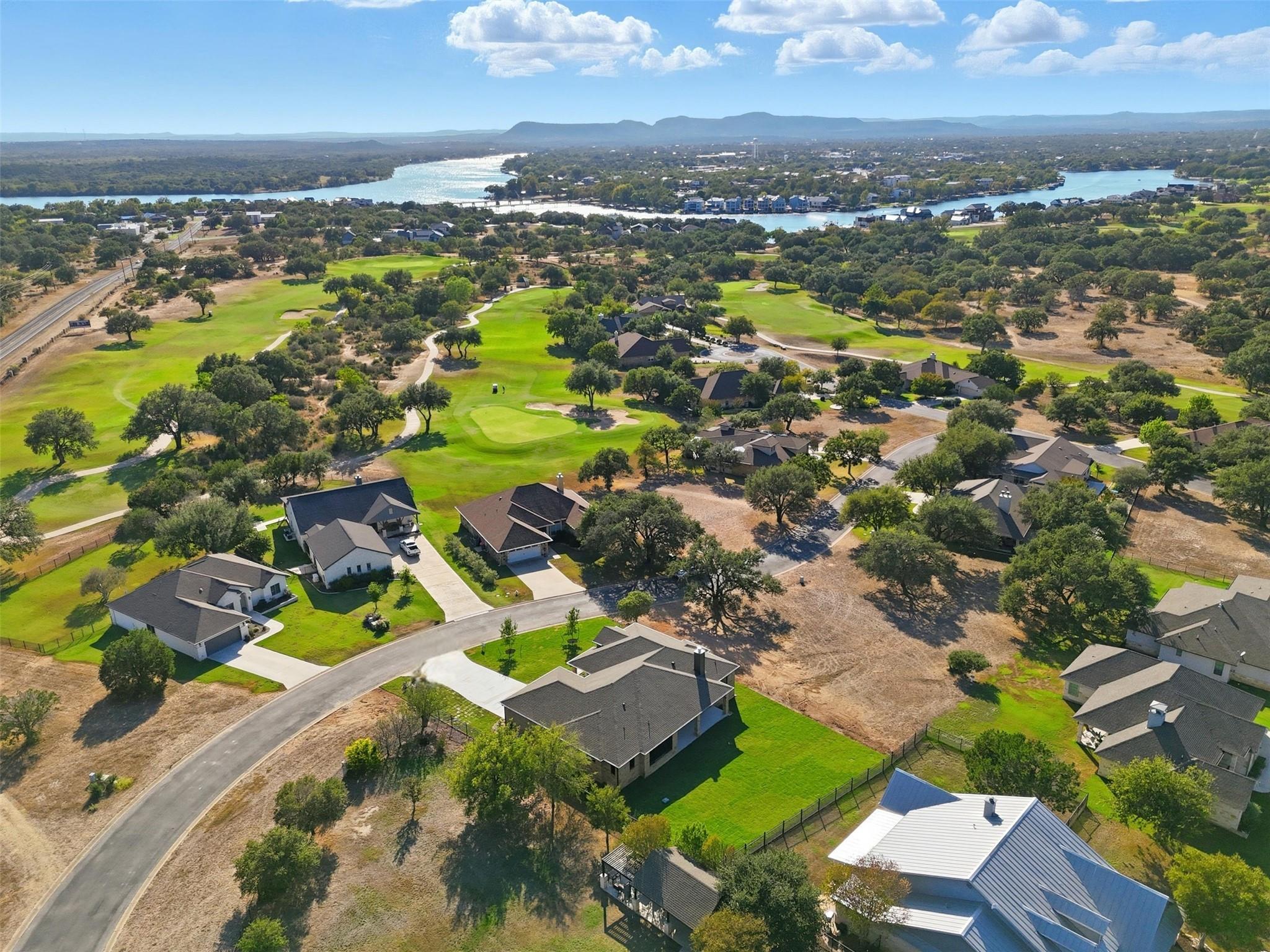 128 Broadgreen Trl, Kingsland, TX 78639