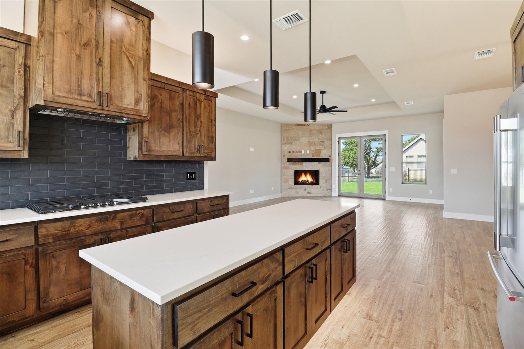 128 Broadgreen Trl, Kingsland, TX 78639