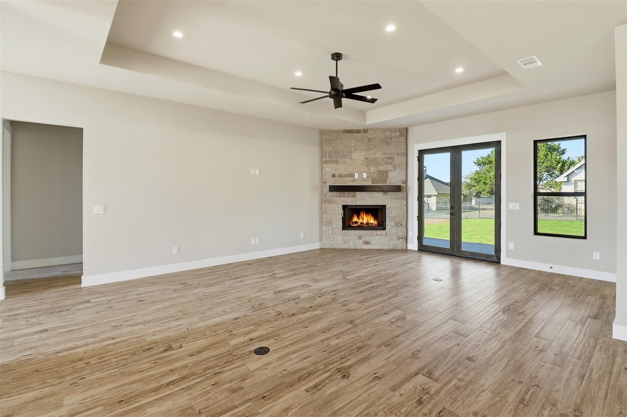 128 Broadgreen Trl, Kingsland, TX 78639