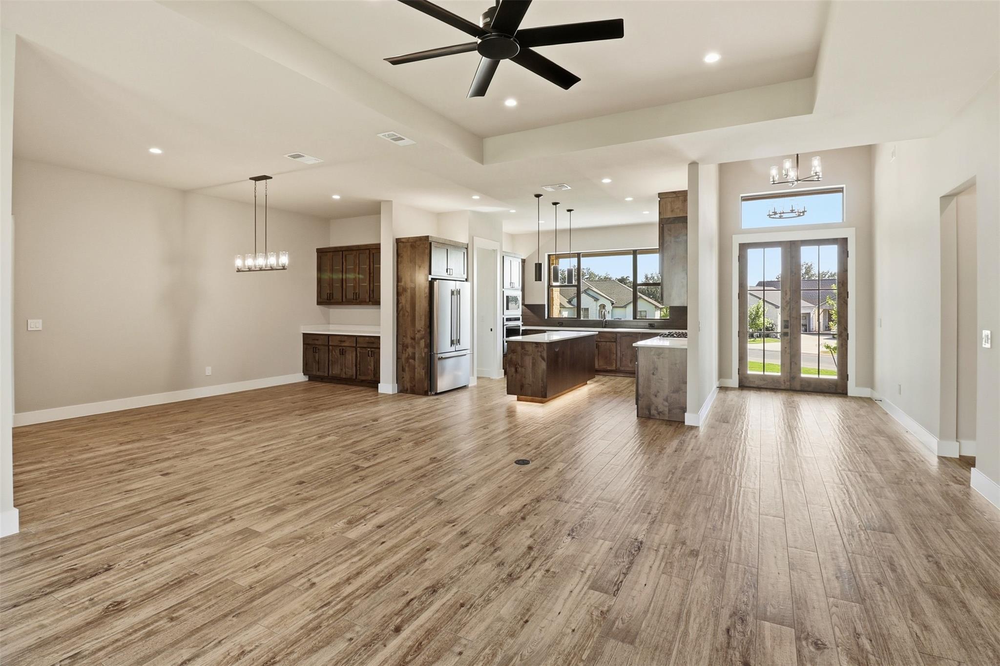 128 Broadgreen Trl, Kingsland, TX 78639