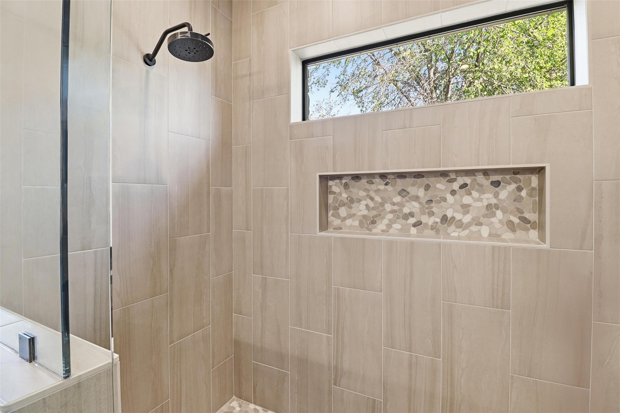 128 Broadgreen Trl, Kingsland, TX 78639