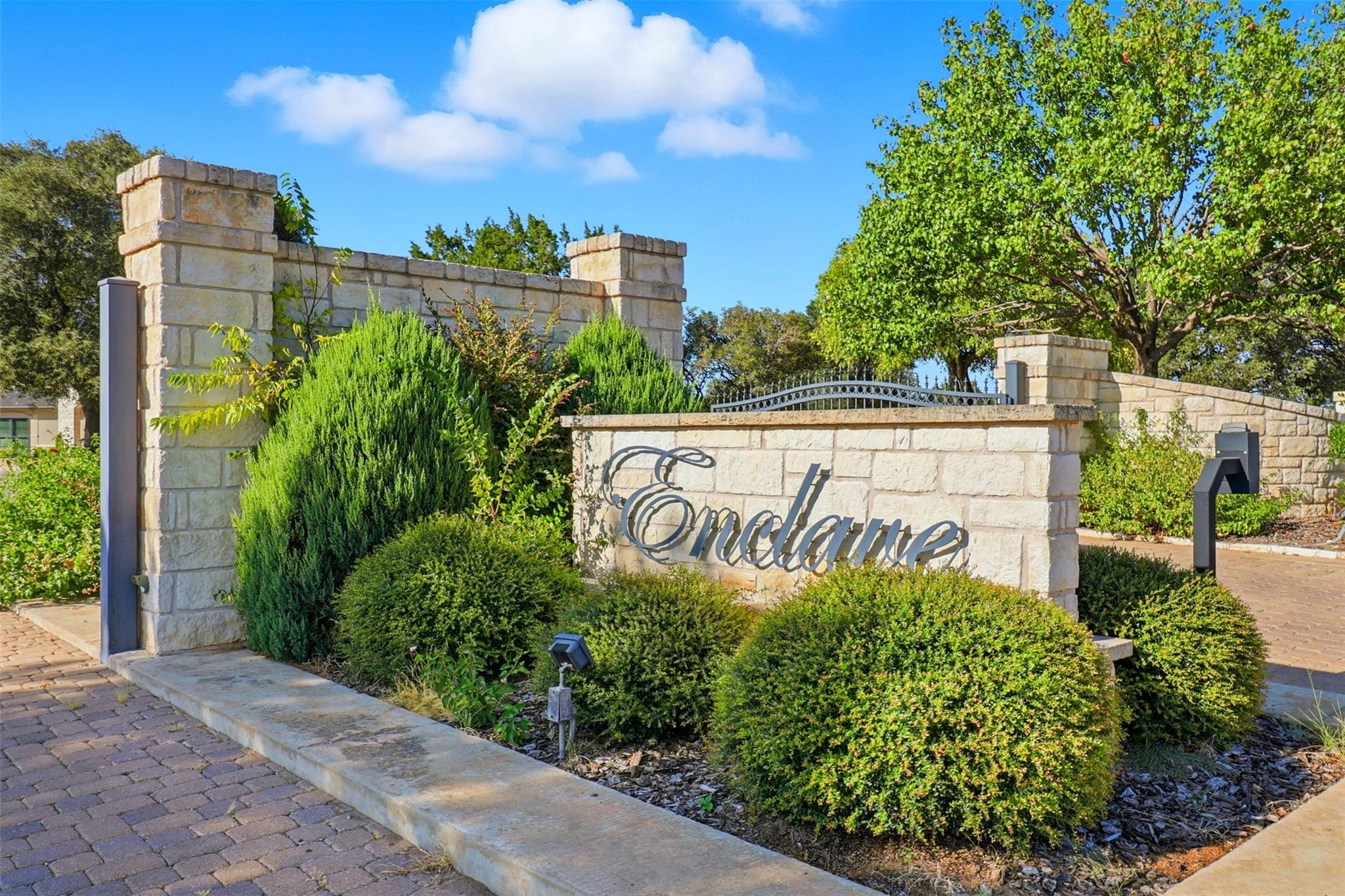 128 Broadgreen Trl, Kingsland, TX 78639