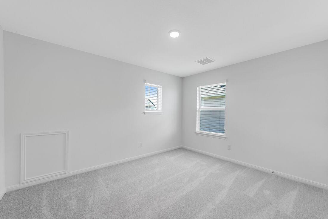 512 Emory Crossing Blvd, Hutto, TX 78634