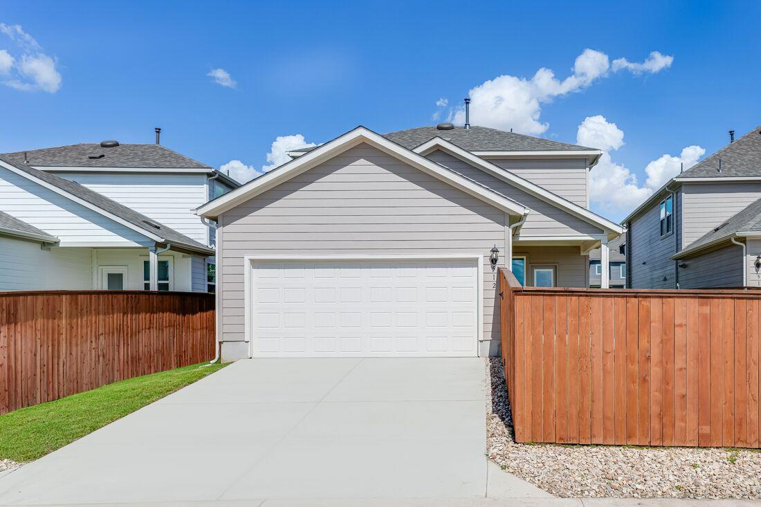 512 Emory Crossing Blvd, Hutto, TX 78634